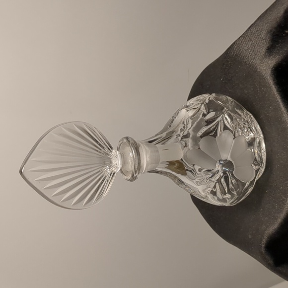 Crystal Princess House EMPTY Perfume bottle w/stopper.Sticker attached. Like new - Picture 1 of 5